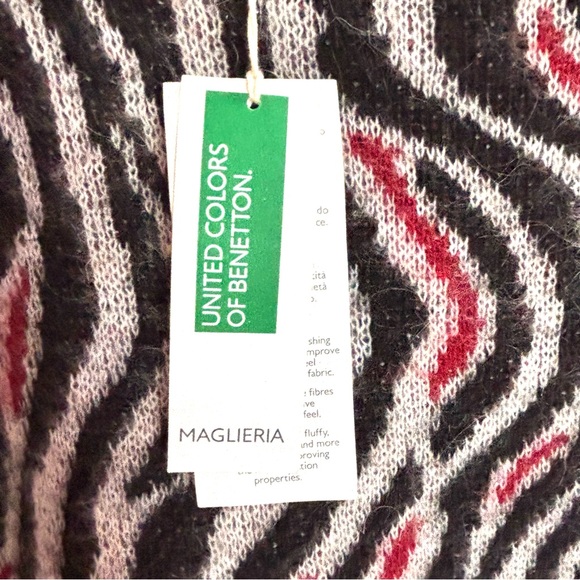 United Colors Of Benetton Mohair blend Black + Red Zebra design Sweater Med NWT - Picture 7 of 11